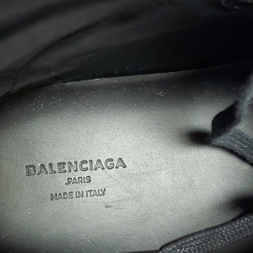Man's Balenciaga - Picture 10 of 10